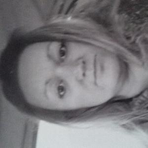 Bonjour  je suis  à  la  recherche  d un emploi  temps  partiel  pour  le  moment  en tant  qu aide ménagère ou avec  les animaux  sans  problème  Merci