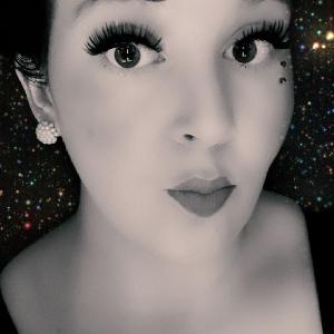 Je recherche a faire du menage, ou a m occuper de personnes aillant besoin de faire leurs courses. Ou les aider a leur tache quotidienne. Je peux egalement repasser, coudre..