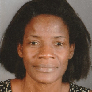 AUXILIAIRE DE VIE OU AIDE A DOMICILE