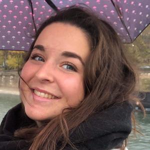 Baby-sitter expérimentée sur La Rochelle