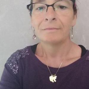 ménage, lavage du linge, repassage, rangement, préparation des repas etc...