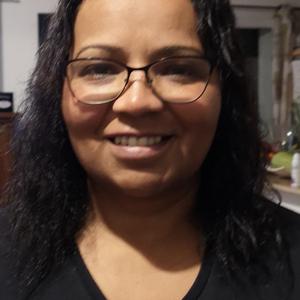 Je travaille aide à domicile chez les personnes âgées et handicapées.