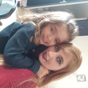 Bonjours je me propose pour garde vos enfants  pour faire menage vuisine et repassage si besoin. Tres serieuse dans mon travail .