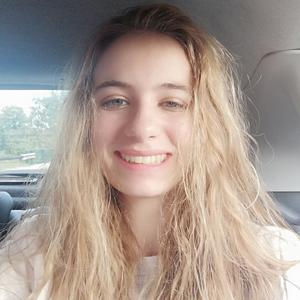 Etudiante en droit donne cours d'aide aux devoirs et de méthodologie