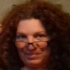 Polyvalente avec une expérience de plus de 30 ans dans la santé .