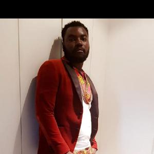 Mme mr je suis un jeune homme travailleur et aimerait donné le meilleur de moi dans votre boîte merci