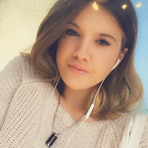 Auxiliaire de vie ou baby-sitter à Bourges