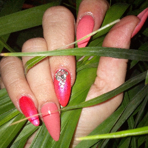 Photo de Rubis sur l'Ongle 13