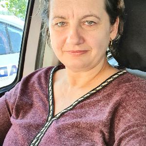 Je cherche un emploi dans le domaine service a la personne