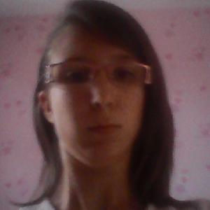 menage. lessive . coudre . aide au personne agees en informatique