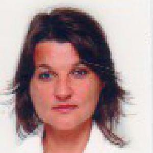 service de table, entretien de maison, cuisine, garde d'animaux, chauffeur,