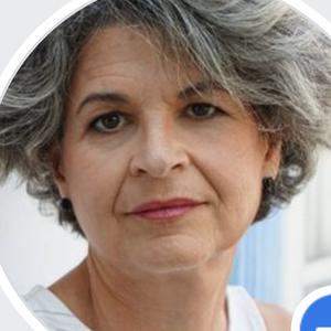 Je vous propose un accompagnement dans un seprit ludique et d'appétit de la vie.je suis flexible et ouverte.Je peux intervenir auprès d'enfants mais aussi auprès d'adultes car j'ai de nombreuses expériences dans ces deux orientations.