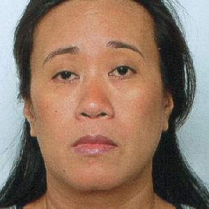 Femme de ménage philippine cherche un emploi de femme de ménage et / ou garde d'enfants sur Paris.