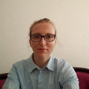 Aide ménagère secrétaire médicale