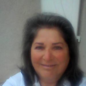 recherche des enfants à garder chez eux, aide aux devoirs, repas, bain