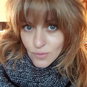 Aide à domicile, repas, courses, balades, ménage, particuliers entreprises, publics variés et séniors