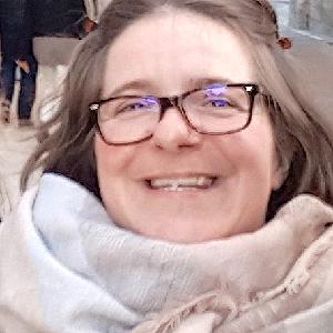 AIDE A DOMICILE auprès de personnes âgées