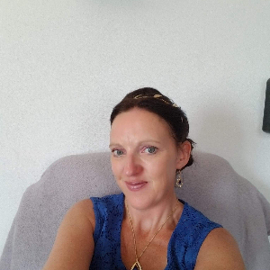 Je recherche des heures de ménage et de repassage sur le secteur de la presqu'île de crozon et du porzay et les alentours de Quimper