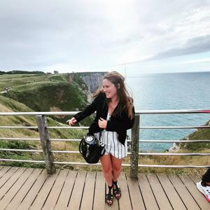 Garde d'enfant temps complet
