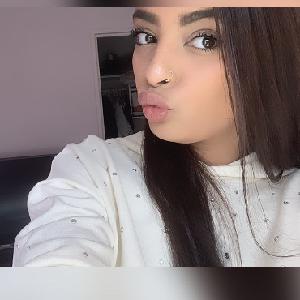 Bonjour je souhaiterais travailler pour une première expérience professionnel avec un public de personnes âgées ou en situation de handicap