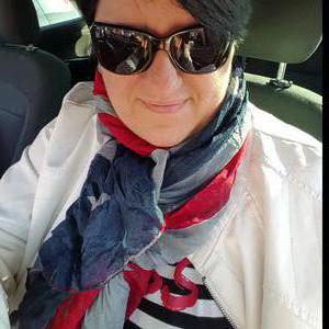 Reconversion aide soignante vers la petite enfance