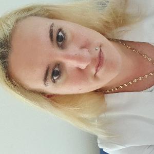 Aide à domicile  à la rochelle, dame de compagnie