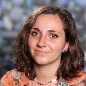 Louison, baby-sitter, disponible dès à présent