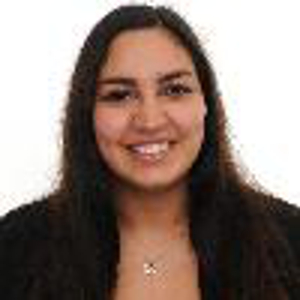 Nounou responsable avec de l'expérience pour garder vos enfants