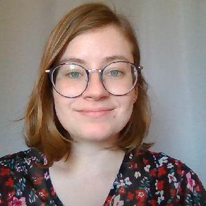 Baby sitting, ménage, aide aux devoirs, cours de guitare et cours de solfège débutant