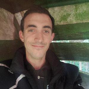 Homme de ménage a disposition