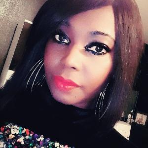 le Nettoyage des zones sanitaires , le lavage des langes de chaque résident, la désinfection des chambres , le petit déjeuner est les repas de midi