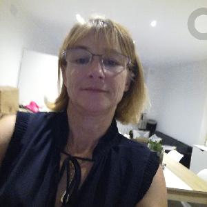 Je propose d'effectuer votre ménage votre repassage,vos courses. Je suis véhiculée,je peux aussi vous emmener à vos rendez-vous médicaux.