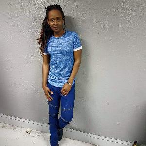 d'aide à la personne en (tant qu’accompagnateur),