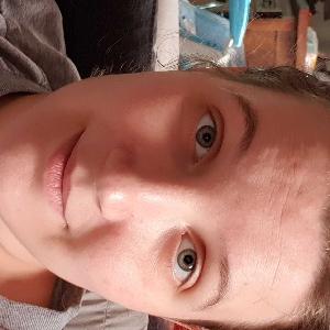 Entretien de la maison, lessive, repassage, aide au repas