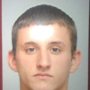 Je peux faire du jardinage,  la livraison ,ménage etc.. TOUT DOMAINE