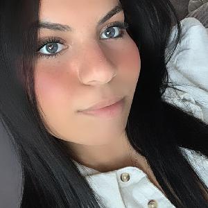 Bonjour à tous à la recherche d’un petit travaille je peut exercer Baby-sitter, Agent d’entretien , Vendeuse Alimentaire /vestimentaire, secrétariats.