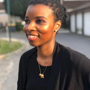 Baby-sitter, soutien scolaire en français et anglais, aide rédactionnelle, traduction