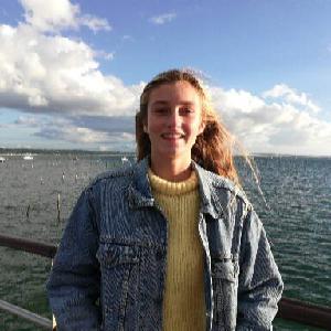 Je propose de faire votre ménage, je peu aussi garder vos enfants