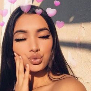 Bonjour/bonsoir. Je m'appelle manel,je vous propose mes service pour garder vos enfants à partir de 6 mois je suis disponible 7j/7. Pour plus d'informations merci de me contacter au : 0766517134