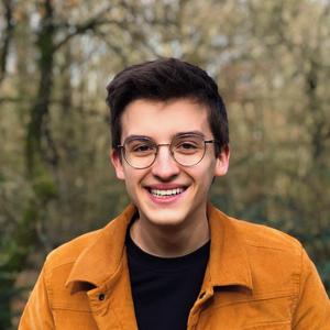 Baby-sitting à 30 km de Saint-Guyomard maximum !