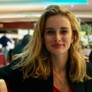 Je peux être Baby sitter, femme de ménage