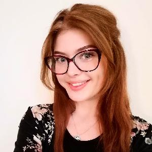 Child minder with English lessons