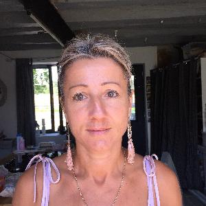 Divers services ménage repassage course repas