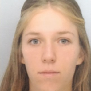 Baby-sitter Nimes ledenon Marguerittes poulx, Auxiliaire de vie nies poulx marguerittes ledenon