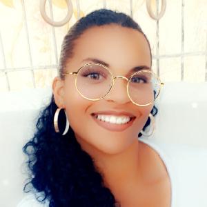 Nounou , assistante crèche avec menage compris