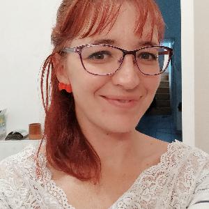 Ménage, repassage, entretien du linge, entretien du domicile, confection de repas, courses, tonte, débroussaillage, nettoyage extérieurs.