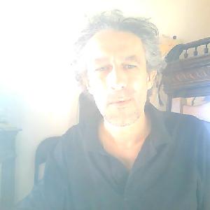 entretenir un jardin , aide a domicile , cuisine , factotome  au havre