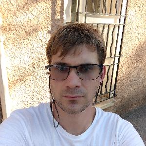 Je cherche du travail d'agent entretien