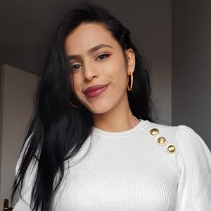 Auxiliaire de vie, ménage