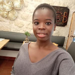 Baby-sitter, ménage,aide à domicile